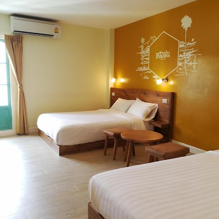 Siri Poshtel Bangkok Pansiyon Dış mekan fotoğraf