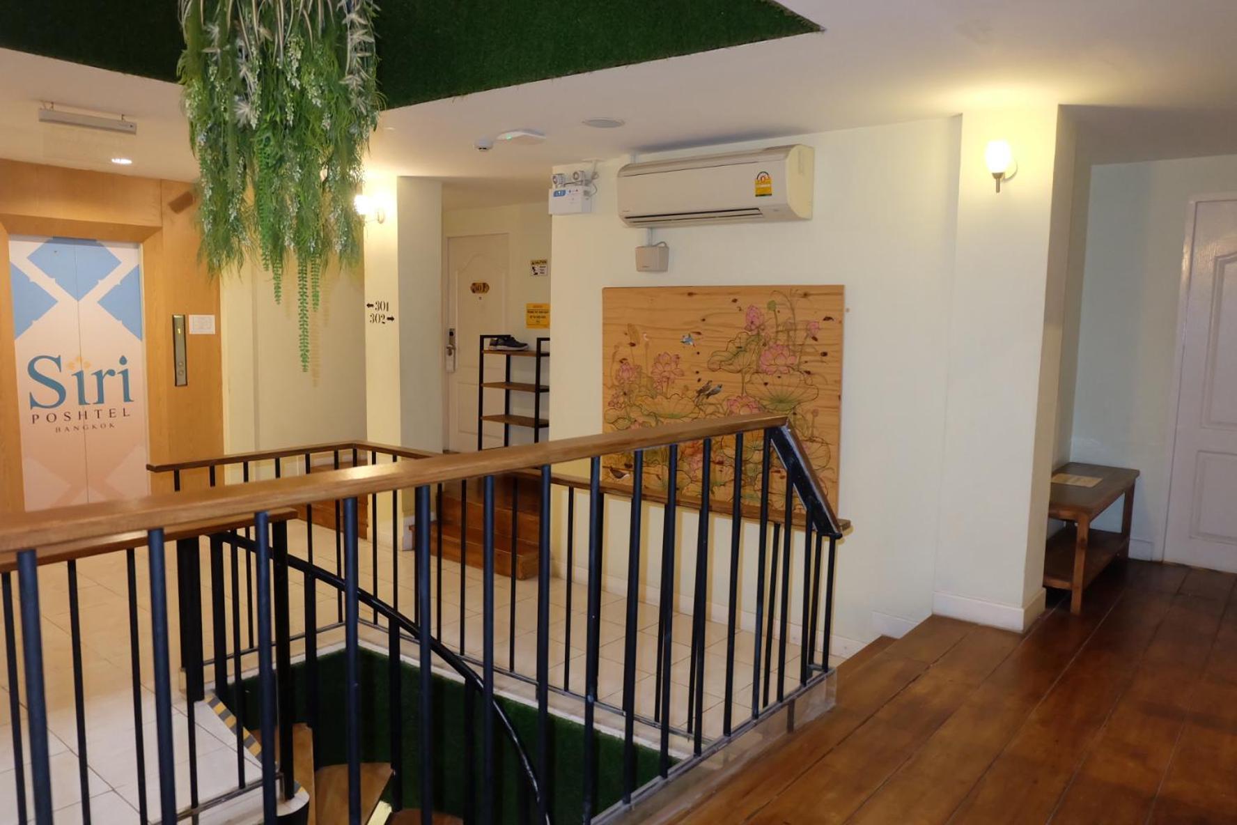 Siri Poshtel Bangkok Pansiyon Dış mekan fotoğraf