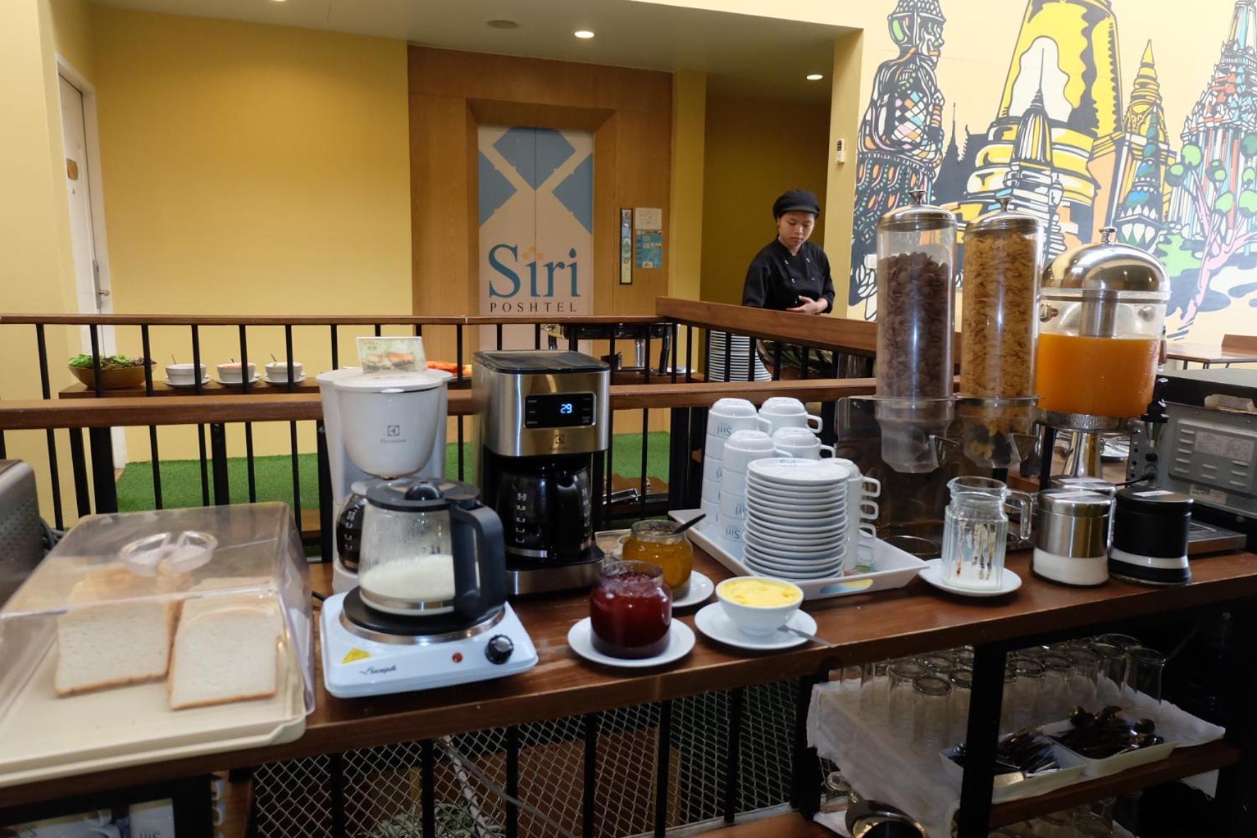 Siri Poshtel Bangkok Pansiyon Dış mekan fotoğraf